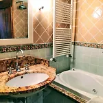San Pietro Sopra Le Acque & 4* Massa Martana