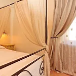 San Pietro Sopra Le Acque & Resort Massa Martana