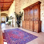 San Pietro Sopra Le Acque & 4*