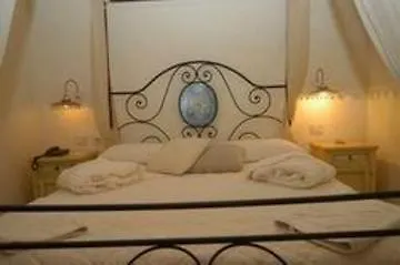 San Pietro Sopra Le Acque & Semesteranläggning (resort) Massa Martana