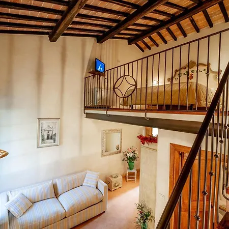 Üdülőközpont San Pietro Sopra Le Acque & Spa Massa Martana