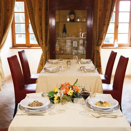 San Pietro Sopra Le Acque & Resort Massa Martana