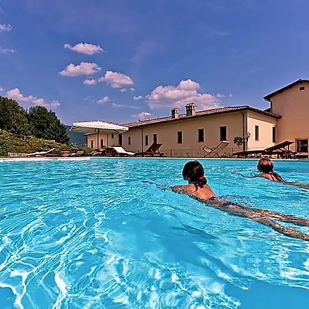 Semesteranläggning (resort) San Pietro Sopra Le Acque & 4*