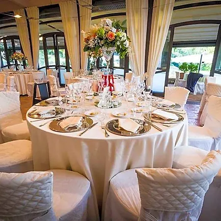 San Pietro Sopra Le Acque & Semesteranläggning (resort)
