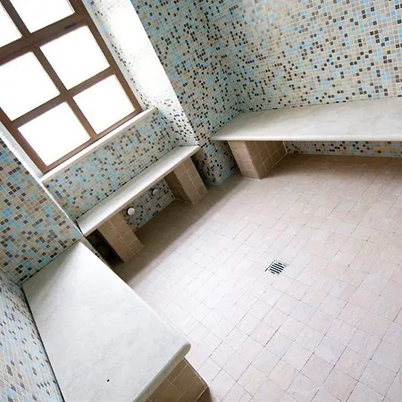 San Pietro Sopra Le Acque & 4* Massa Martana