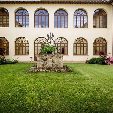 Üdülőközpont San Pietro Sopra Le Acque & Spa Massa Martana
