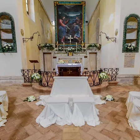Üdülőközpont San Pietro Sopra Le Acque & Spa Massa Martana