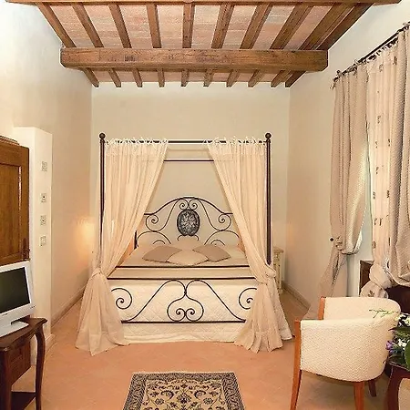 Üdülőközpont San Pietro Sopra Le Acque & Spa Massa Martana