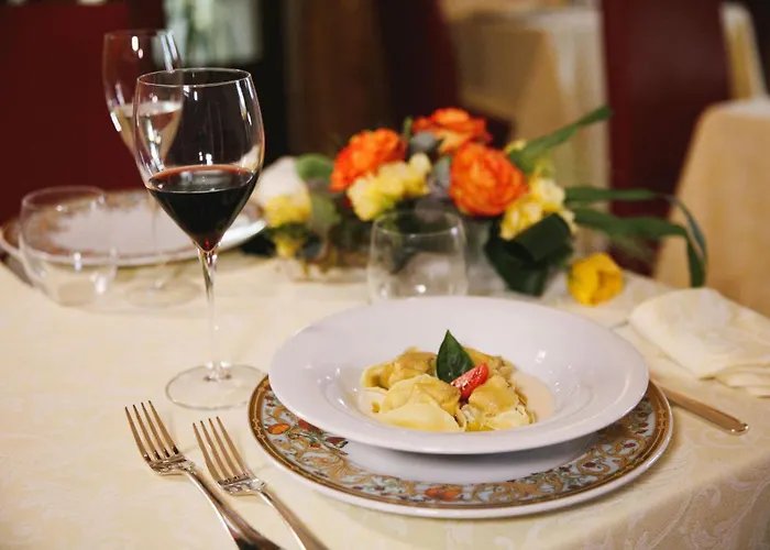 San Pietro Sopra Le Acque & マッサ・マルターナ