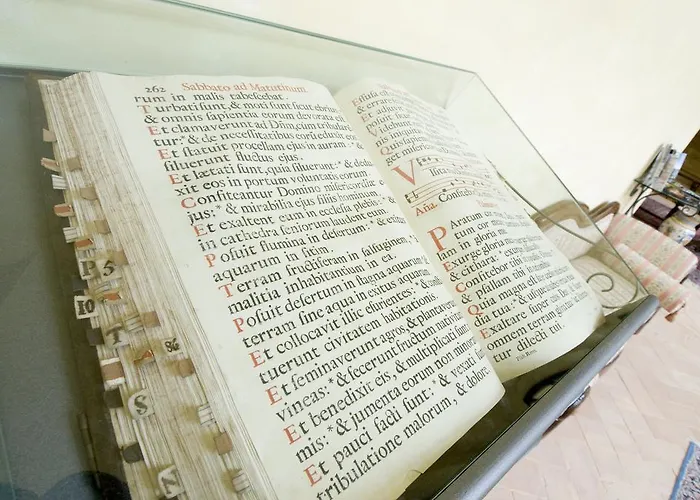 San Pietro Sopra Le Acque & 4* マッサ・マルターナ